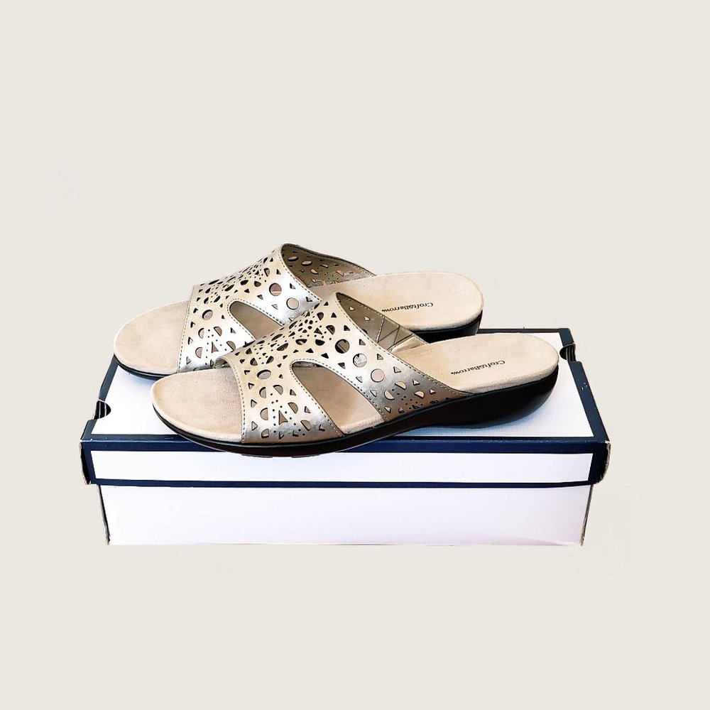 Croft&Barrow Faris Gold Metallic Sandals NWT - Picture 4 of 10
